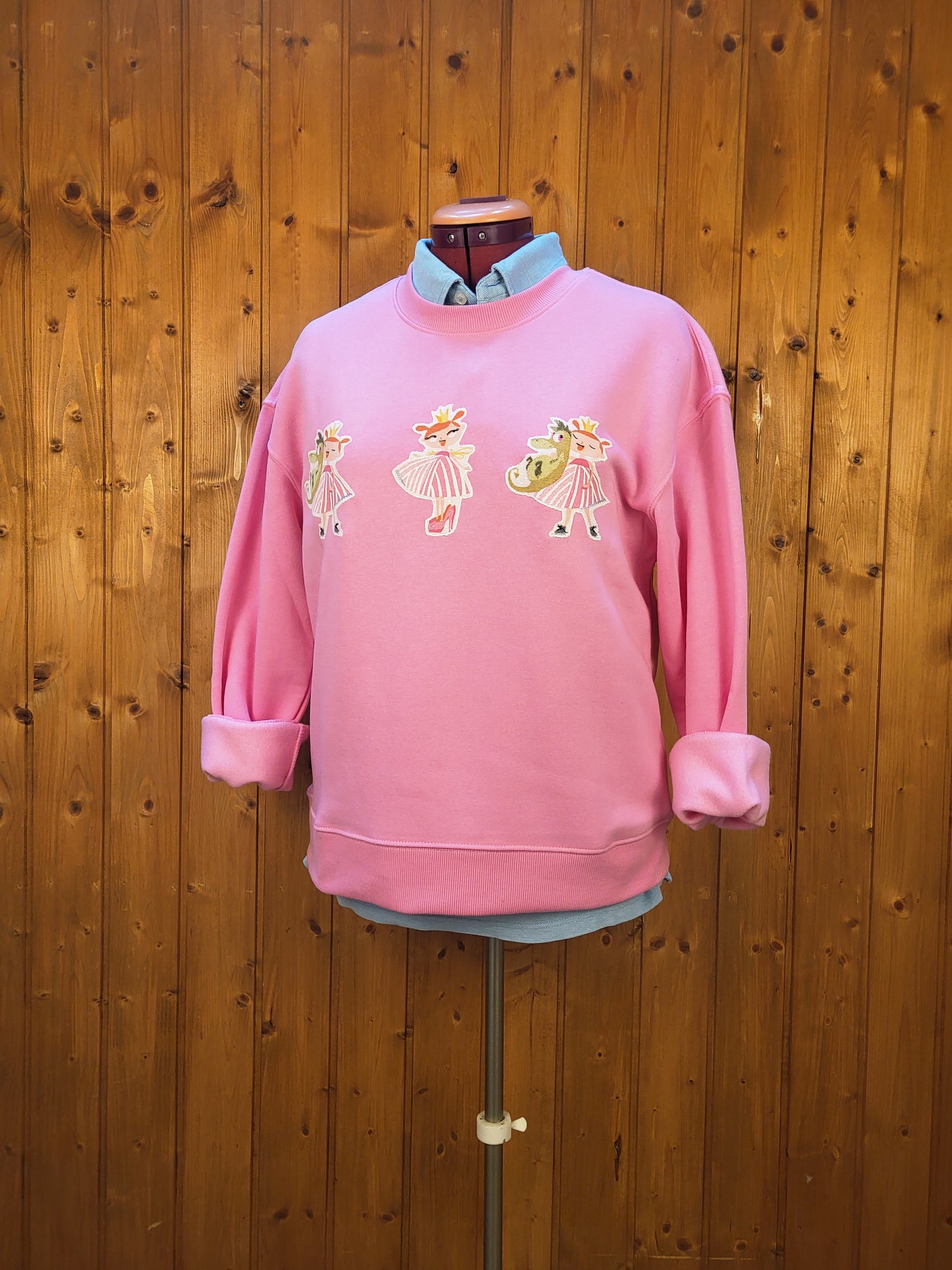 Sudadera Rosa con Corazones Florales | Pieza Única